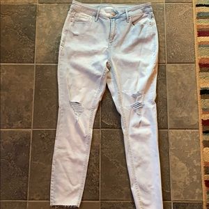 NWOT Size 12 high rise skinny distressed jeans